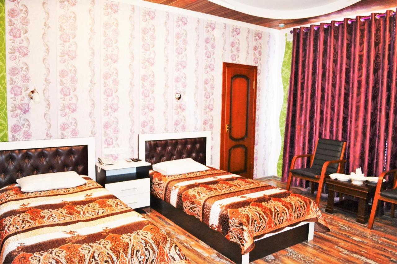 Shohkand Hotel Chkalovsk Exterior photo